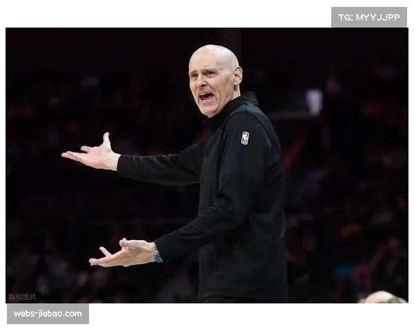 卡莱尔千胜后谈执教哲学，强调团队篮球重要性